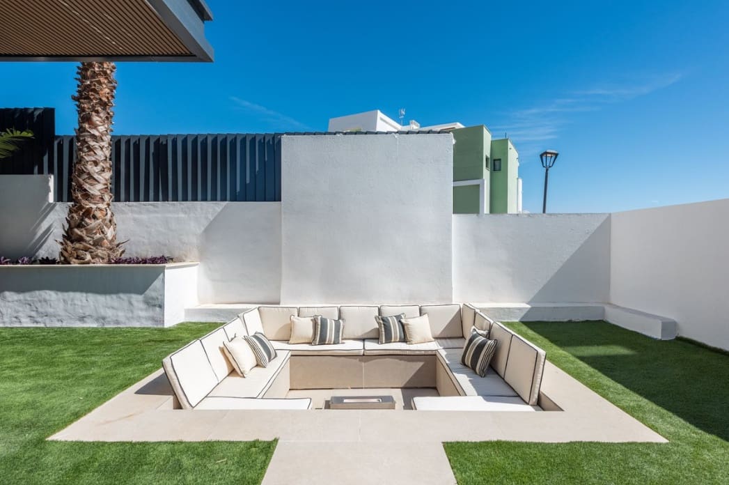 3 chambre Villa/Maison à vendre à La Cala de Mijas avec piscine garage - 2 095 000 € (Ref: 9928914)