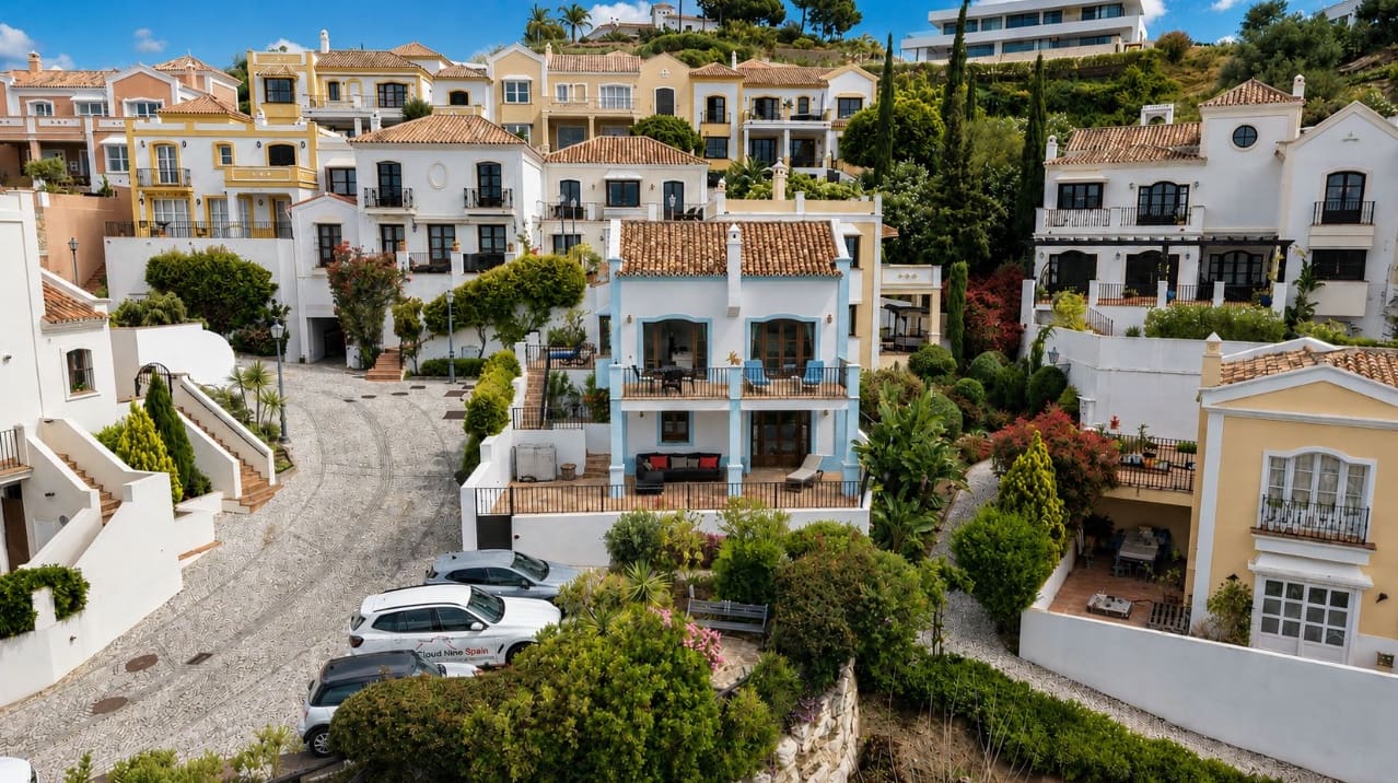 3 soveværelse Villa til salg i Benahavis med swimmingpool garage - € 575.000 (Ref: 9928916)