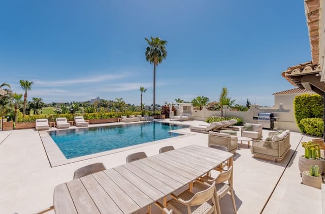 4 quarto Moradia para venda em Marbella com piscina garagem - 2 950 000 € (Ref: 9933680)
