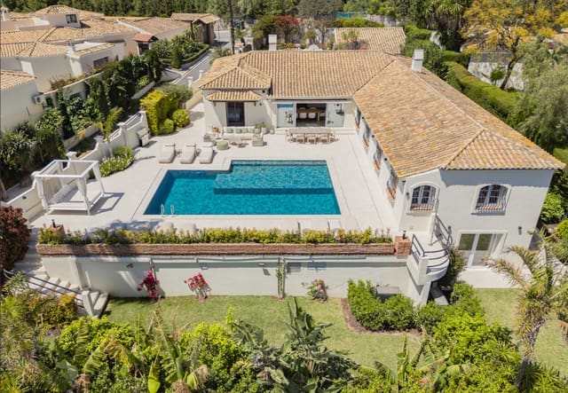 4 quarto Moradia para venda em Marbella com piscina garagem - 2 950 000 € (Ref: 9933680)