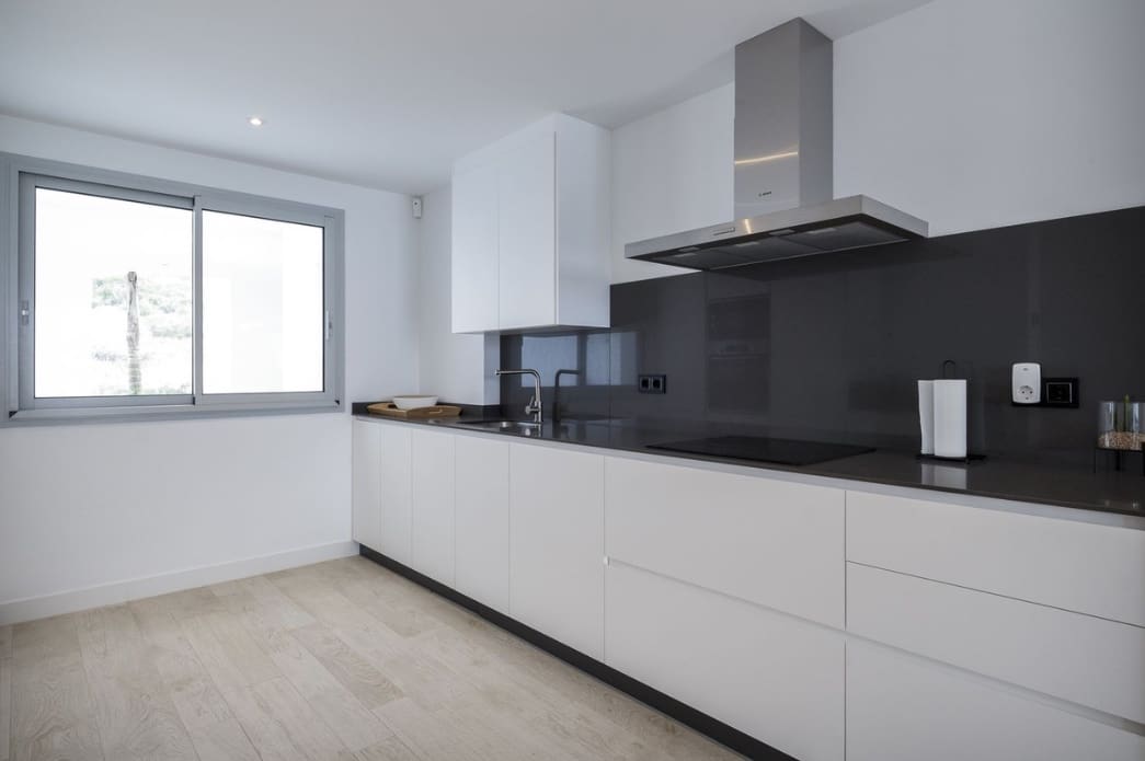 2 soverom Leilighet til salgs i Casares med svømmebasseng garasje - € 575 000 (Ref: 9933684)