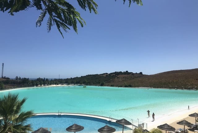 2 soverom Leilighet til salgs i Casares med svømmebasseng garasje - € 575 000 (Ref: 9933684)
