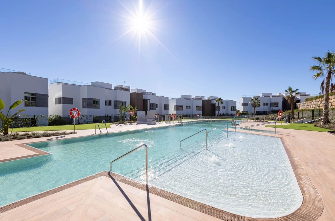 3 quarto Penthouse para venda em Marbella com piscina garagem - 1 338 000 € (Ref: 9933687)