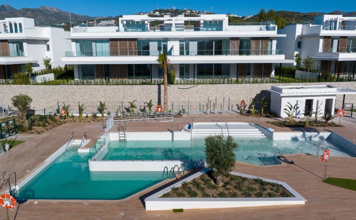 3 quarto Penthouse para venda em Marbella com piscina garagem - 1 338 000 € (Ref: 9933687)