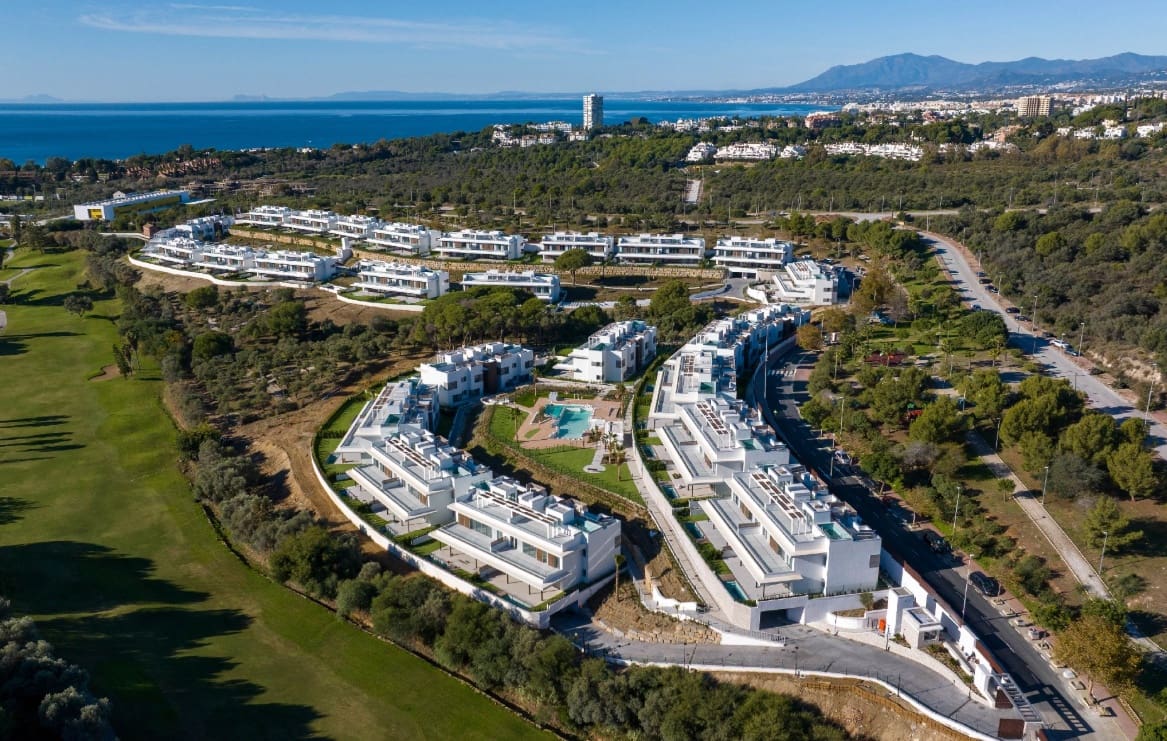 3 quarto Penthouse para venda em Marbella com piscina garagem - 1 338 000 € (Ref: 9933687)