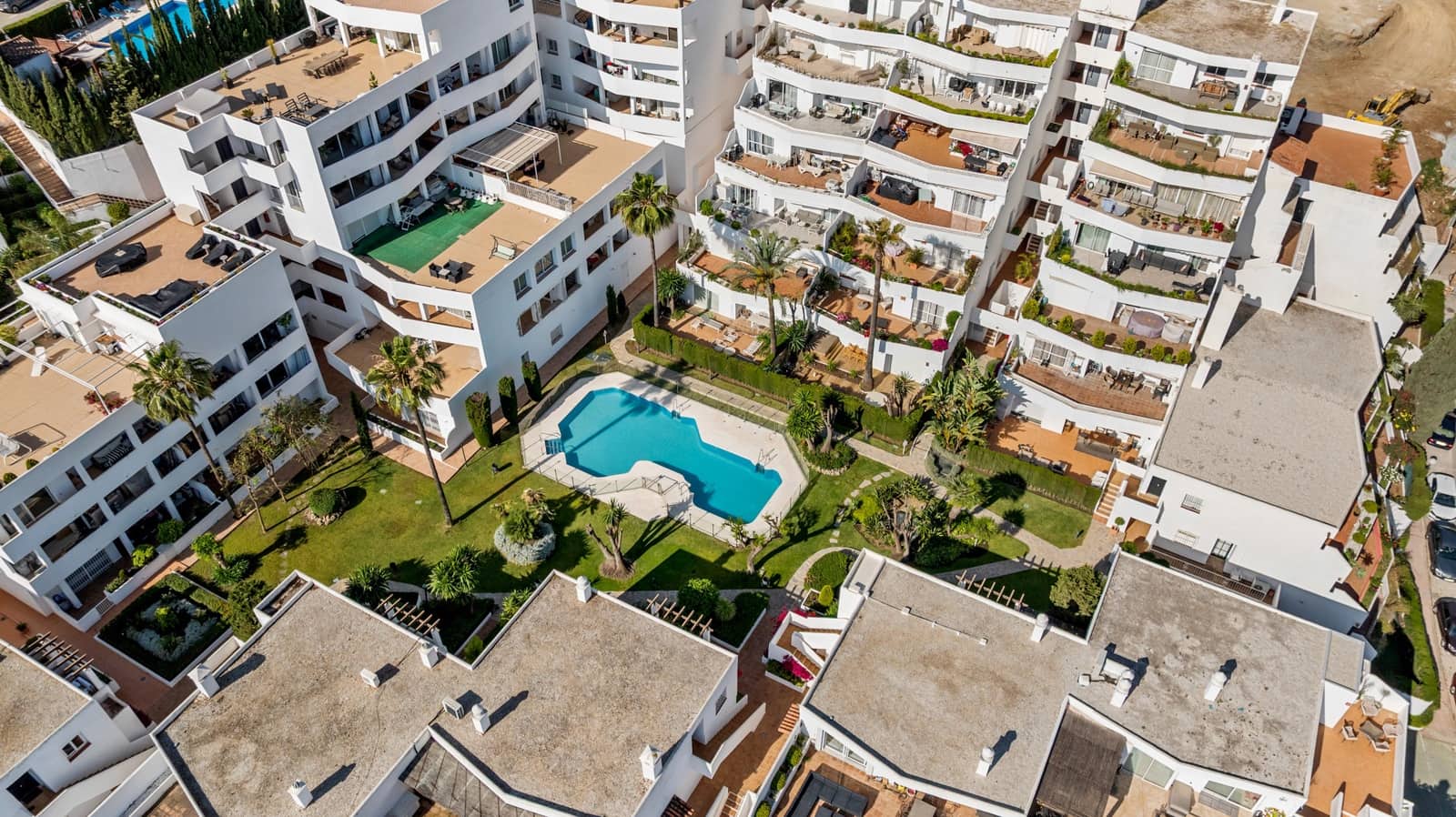 3 chambre Appartement à vendre à Marbella avec piscine - 835 000 € (Ref: 9941827)