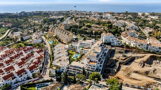 3 chambre Appartement à vendre à Marbella avec piscine - 835 000 € (Ref: 9941827)