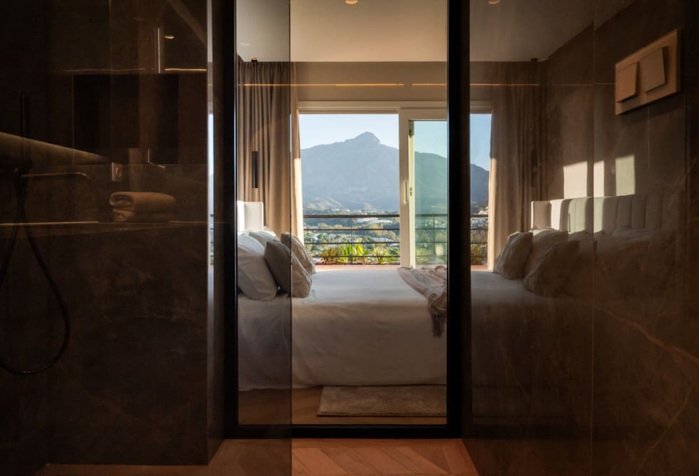 3 quarto Penthouse para venda em Marbella com piscina garagem - 2 450 000 € (Ref: 9941829)