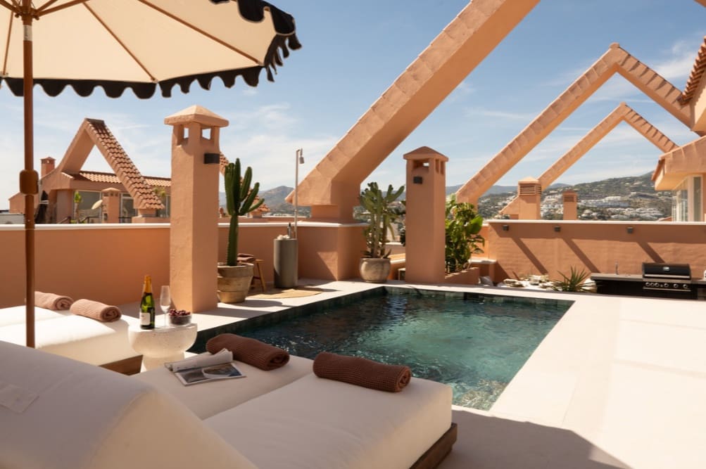 3 quarto Penthouse para venda em Marbella com piscina garagem - 2 450 000 € (Ref: 9941829)