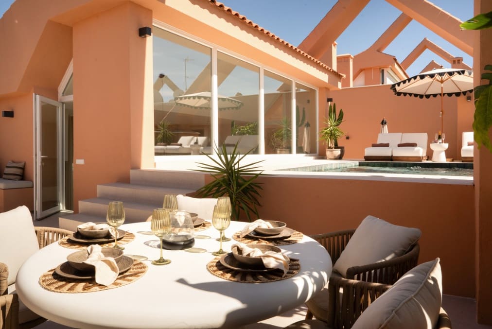 3 quarto Penthouse para venda em Marbella com piscina garagem - 2 450 000 € (Ref: 9941829)