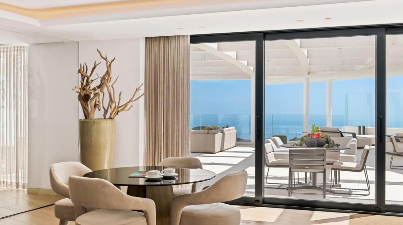 3 soverom Penthouse til salgs i Marbella med svømmebasseng garasje - € 2 995 000 (Ref: 9941830)