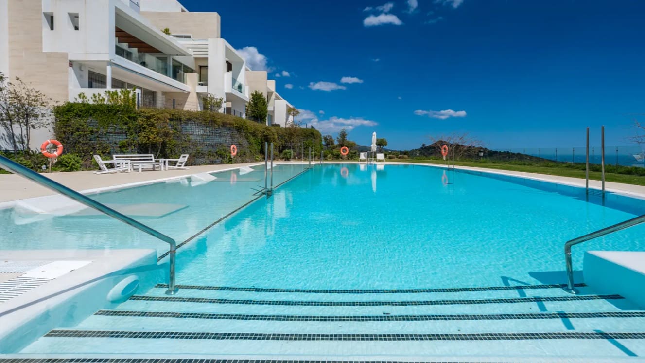 3 soverom Penthouse til salgs i Marbella med svømmebasseng garasje - € 2 995 000 (Ref: 9941830)