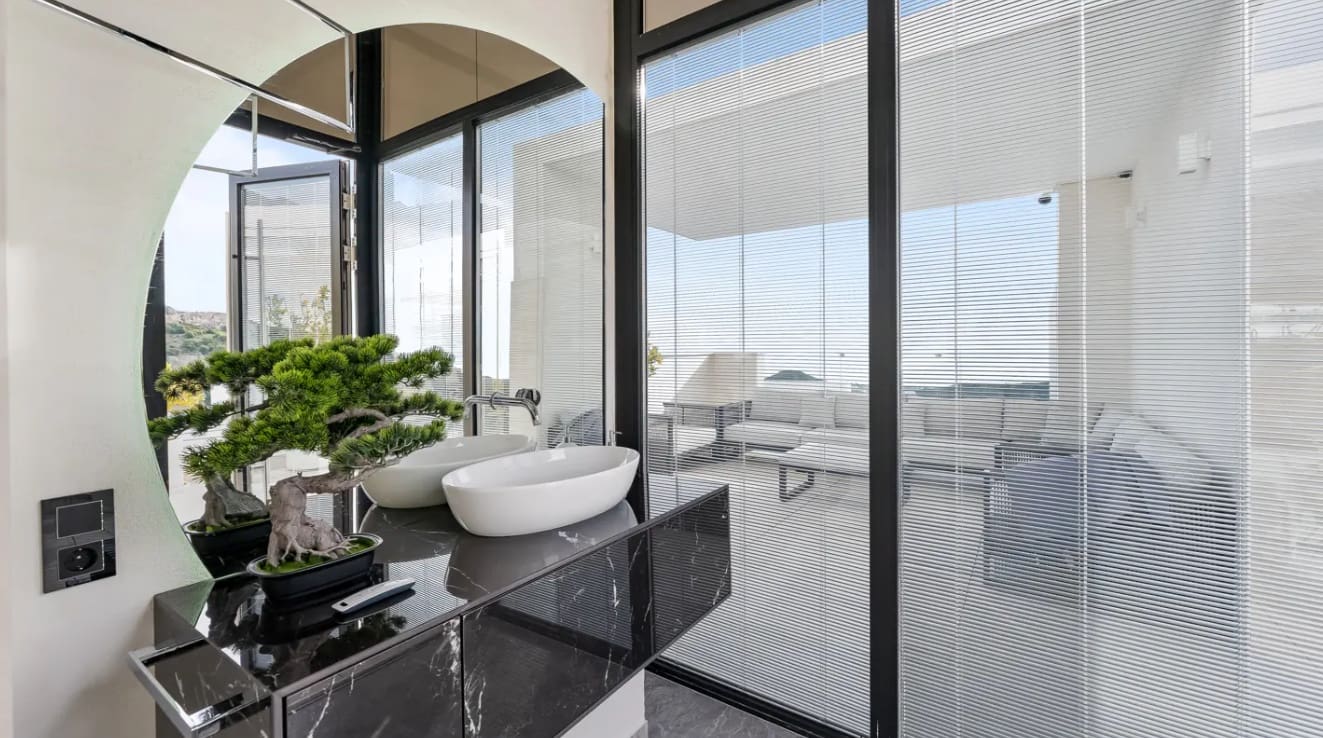 3 soverom Penthouse til salgs i Marbella med svømmebasseng garasje - € 2 995 000 (Ref: 9941830)