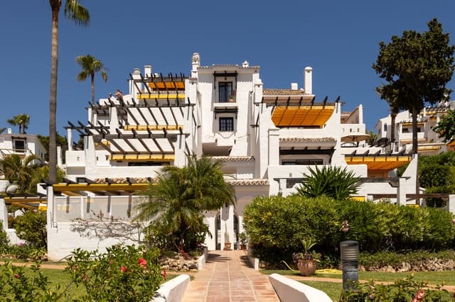 3 slaapkamer Appartement te koop in Marbella met zwembad garage - € 1.349.000 (Ref: 9941831)