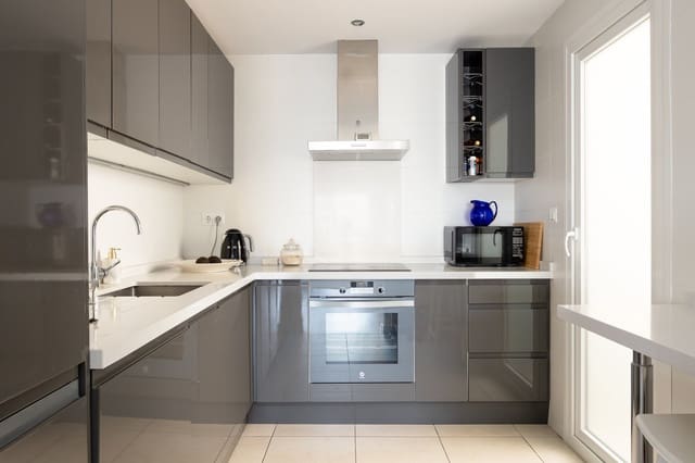 3 Zimmer Apartment zu verkaufen in Marbella mit Pool Garage - 415.000 € (Ref: 9941832)