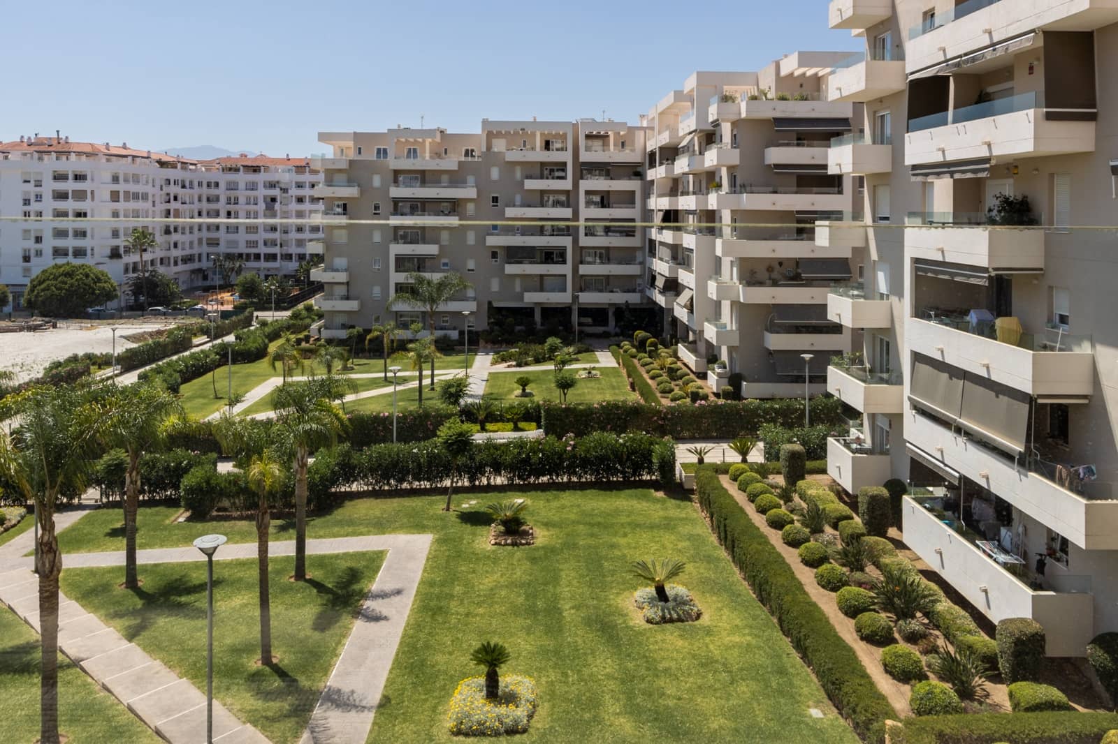 3 Zimmer Apartment zu verkaufen in Marbella mit Pool Garage - 415.000 € (Ref: 9941832)