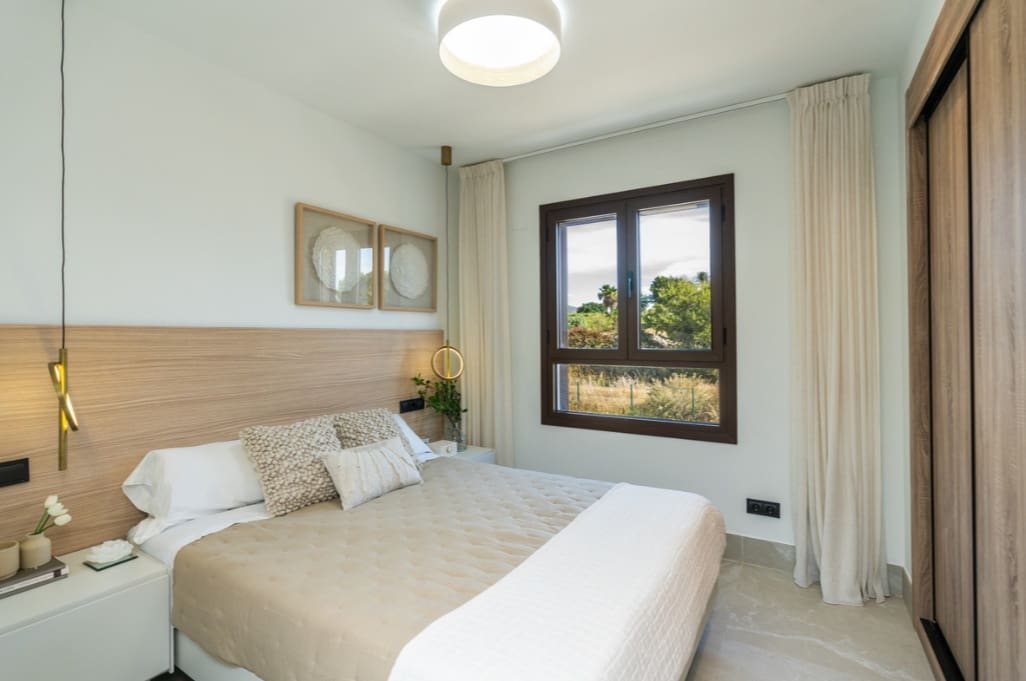 3 soveværelse Byhus til salg i Mijas Costa med swimmingpool garage - € 650.000 (Ref: 9949324)
