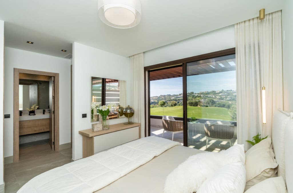 3 soveværelse Byhus til salg i Mijas Costa med swimmingpool garage - € 650.000 (Ref: 9949324)