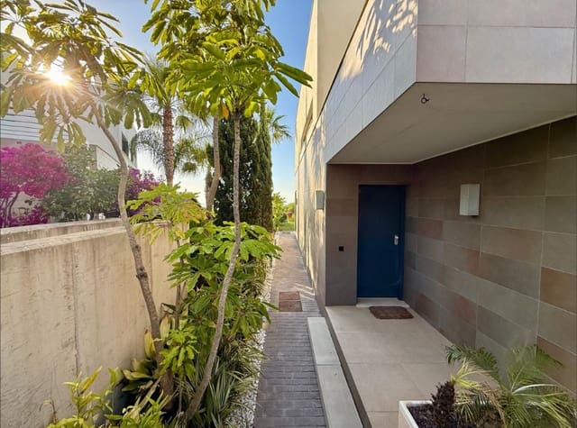 4 camera da letto Villa in vendita in Sotogrande, San Roque con piscina garage - 1.150.000 € (Rif: 9949326)
