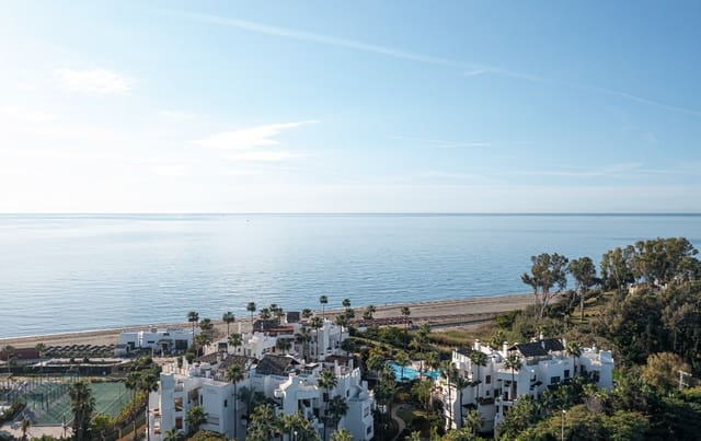 3 bedroom Apartment for sale in Marbella with pool garage - € 1,895,000 (Ref: 9952035)