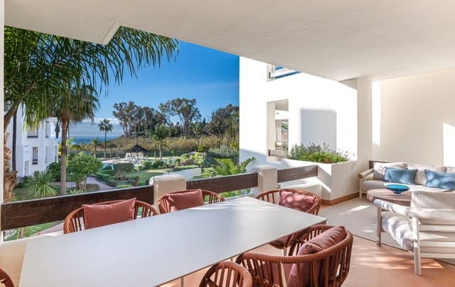 3 bedroom Apartment for sale in Marbella with pool garage - € 1,895,000 (Ref: 9952035)