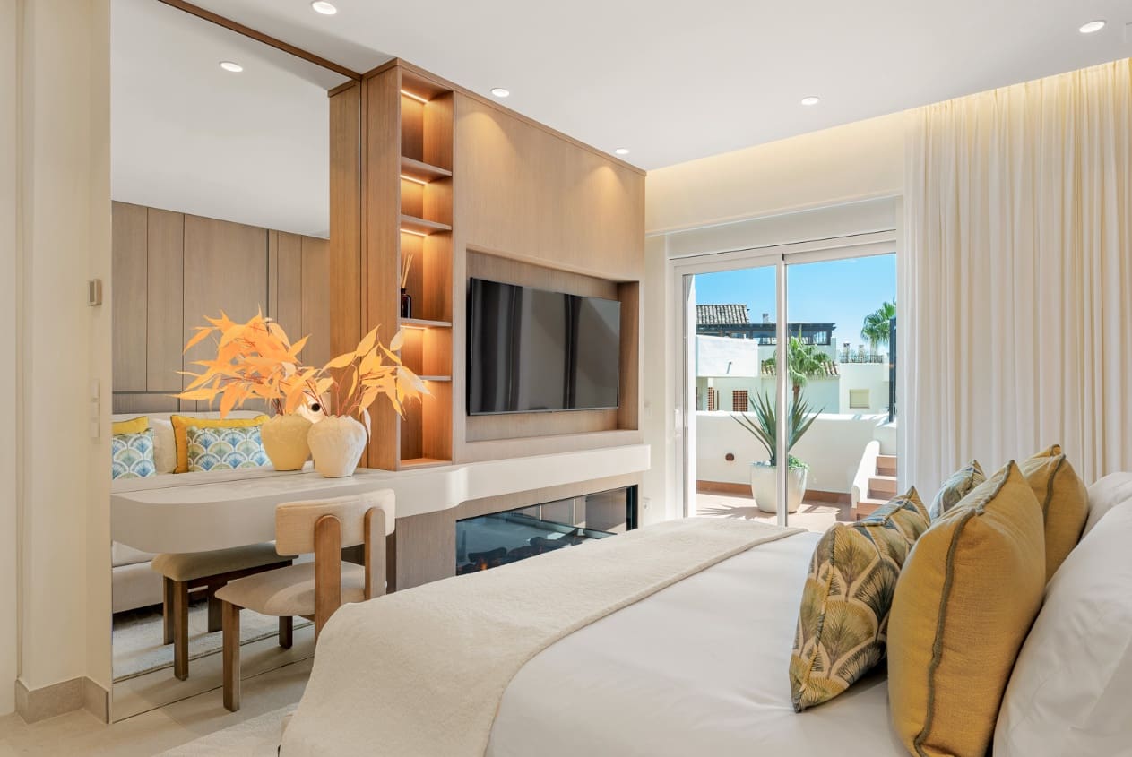 3 quarto Penthouse para venda em Marbella com piscina garagem - 2 695 000 € (Ref: 9952037)
