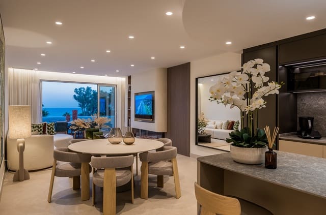 3 quarto Penthouse para venda em Marbella com piscina garagem - 2 695 000 € (Ref: 9952037)