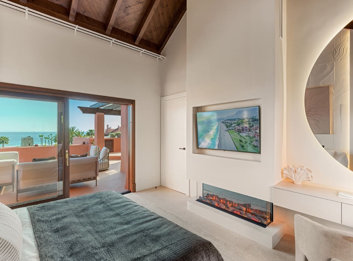 3 soverom Penthouse til salgs i Marbella med svømmebasseng garasje - € 4 995 000 (Ref: 9952038)