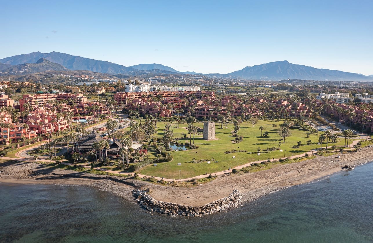 3 soverom Penthouse til salgs i Marbella med svømmebasseng garasje - € 4 995 000 (Ref: 9952038)