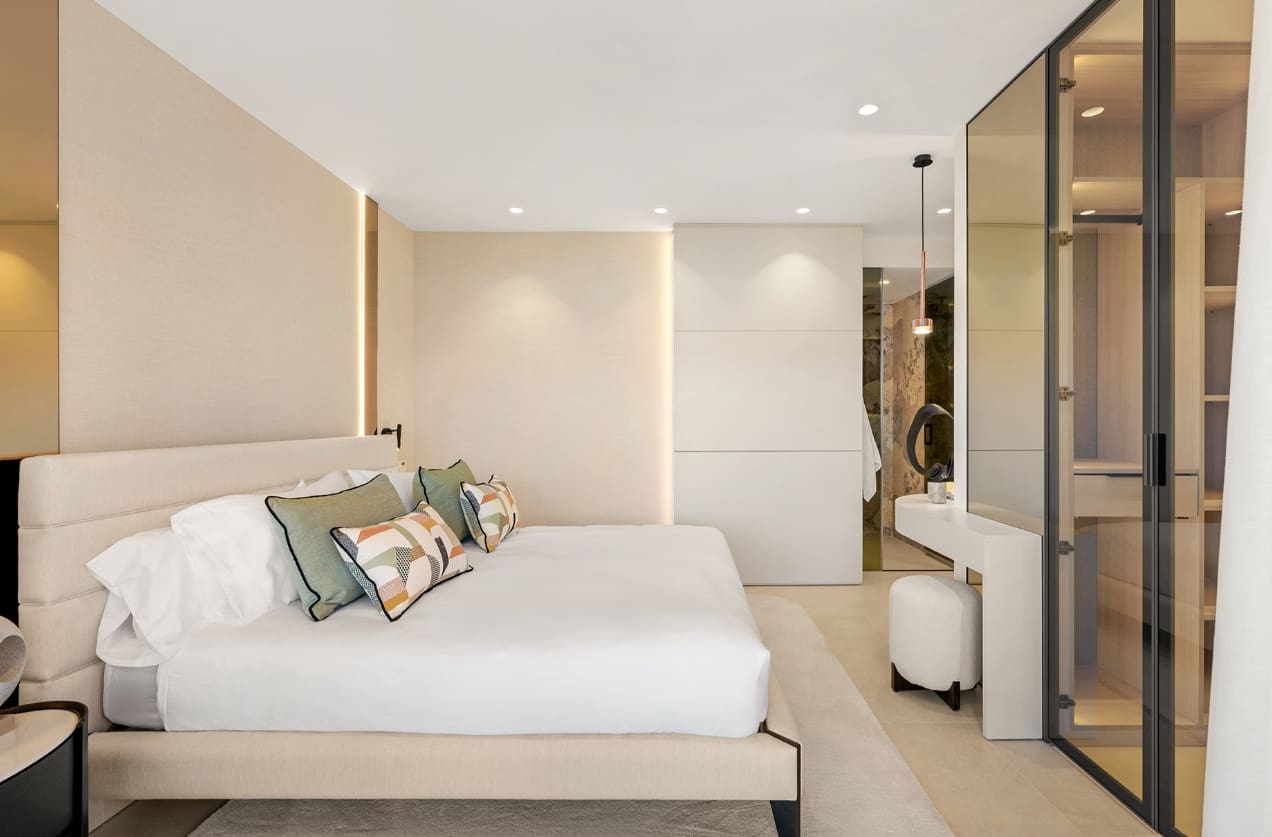 3 sypialnia Apartament na sprzedaż w Marbella z basenem garażem - 2 395 000 € (Ref: 9952039)