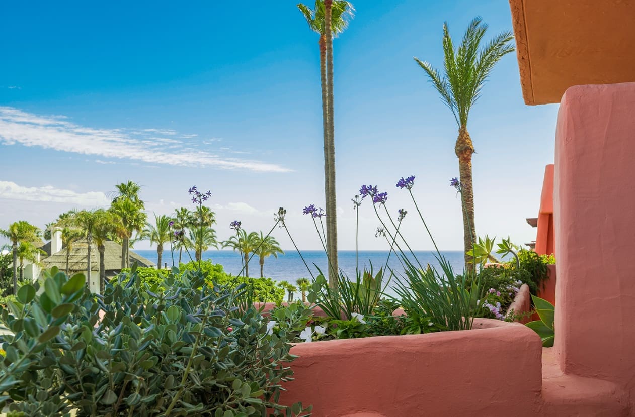 3 sypialnia Apartament na sprzedaż w Marbella z basenem garażem - 2 395 000 € (Ref: 9952039)