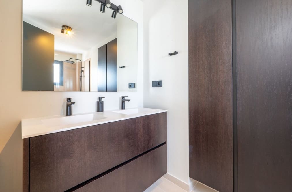 3 soverom Penthouse til salgs i Marbella med svømmebasseng garasje - € 1 598 000 (Ref: 9952043)