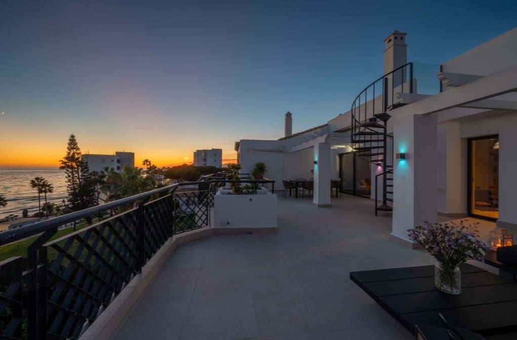 3 soverom Penthouse til salgs i Marbella med svømmebasseng garasje - € 1 598 000 (Ref: 9952043)