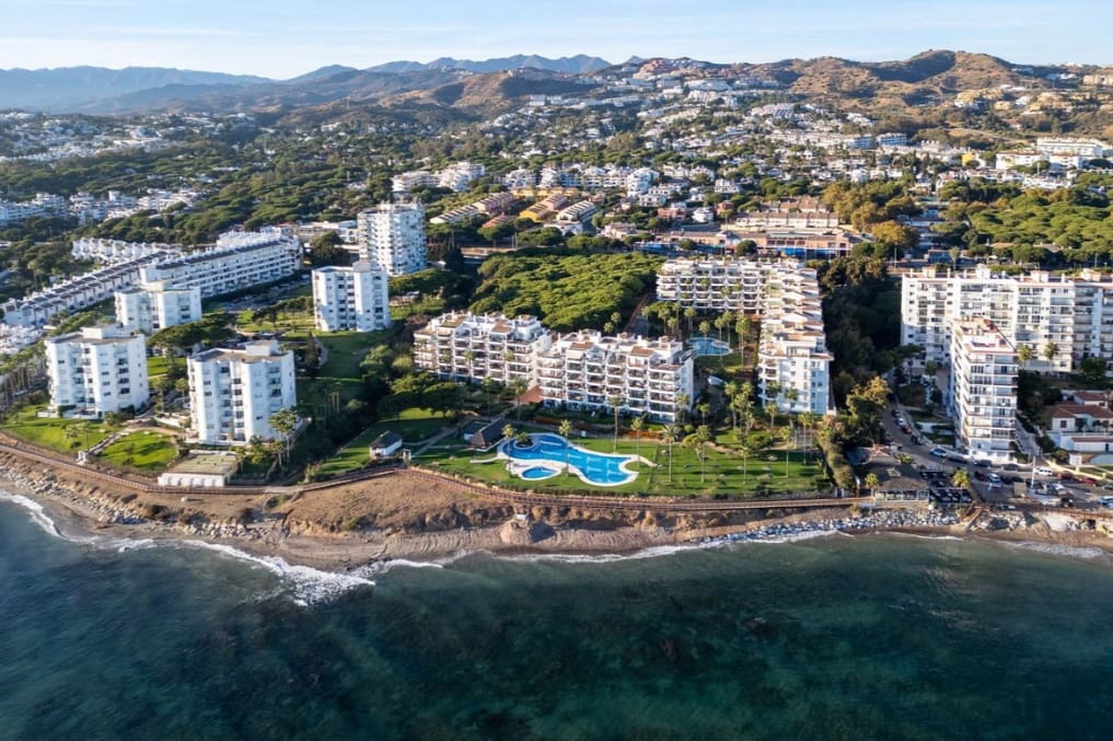 3 soverom Penthouse til salgs i Marbella med svømmebasseng garasje - € 1 598 000 (Ref: 9952043)