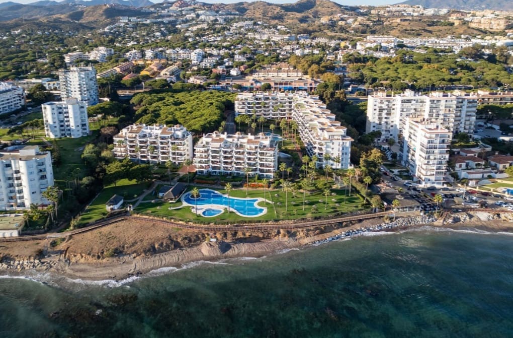 3 soverom Penthouse til salgs i Marbella med svømmebasseng garasje - € 1 598 000 (Ref: 9952043)