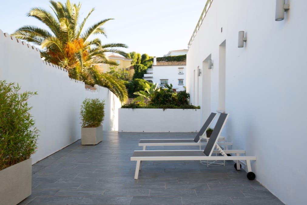 5 Zimmer Villa zu verkaufen in La Cala de Mijas mit Pool Garage - 1.795.000 € (Ref: 9953921)