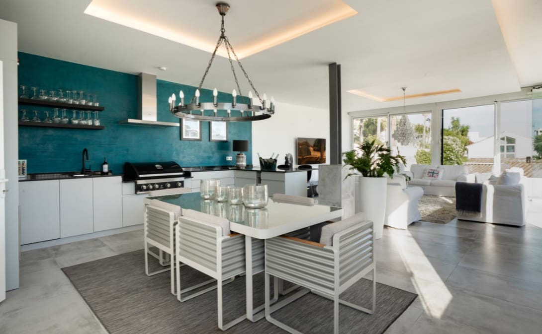 5 Zimmer Villa zu verkaufen in La Cala de Mijas mit Pool Garage - 1.795.000 € (Ref: 9953921)