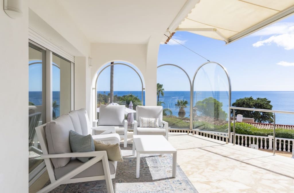 6 bedroom Villa for sale in Sotogrande with pool garage - € 1,780,000 (Ref: 9953922)