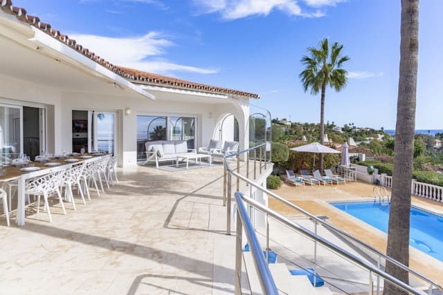 6 soverom Villa til salgs i Sotogrande, San Roque med svømmebasseng garasje - € 1 780 000 (Ref: 9953922)