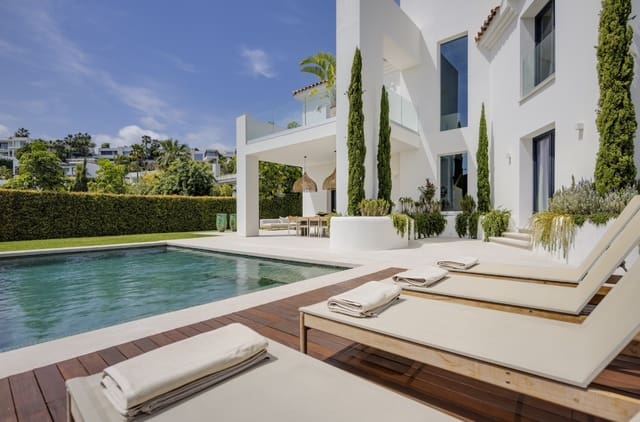 4 bedroom Villa for sale in Marbella with pool garage - € 3,250,000 (Ref: 9959334)