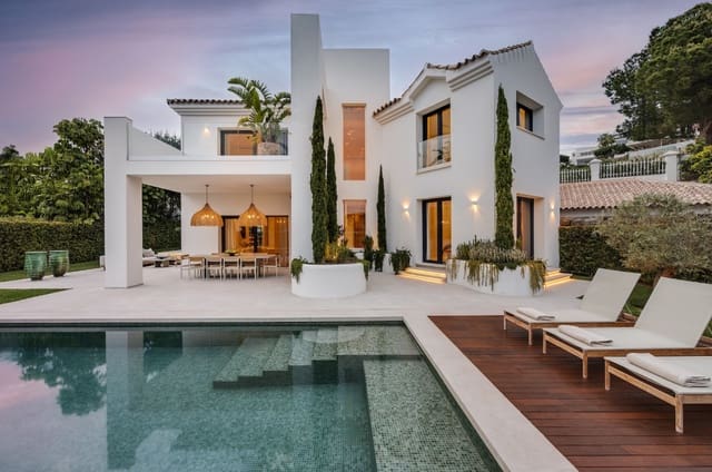 4 bedroom Villa for sale in Marbella with pool garage - € 3,250,000 (Ref: 9959334)