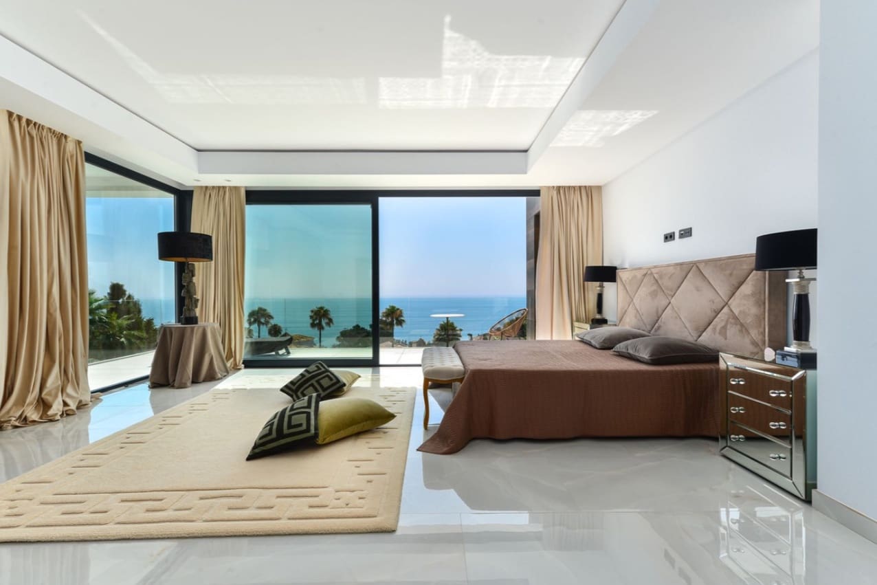 4 quarto Moradia para venda em San Roque com piscina garagem - 3 450 000 € (Ref: 9964820)