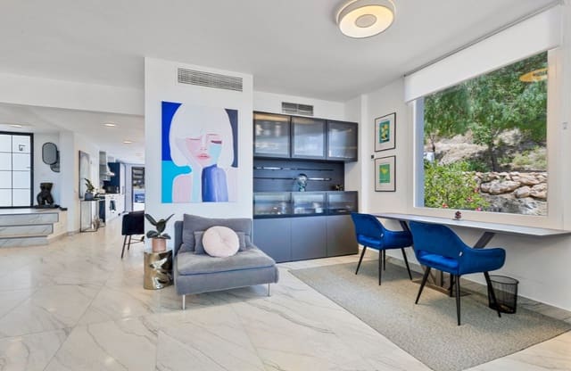5 chambre Villa/Maison à vendre à Marbella avec piscine - 1 695 000 € (Ref: 9967294)