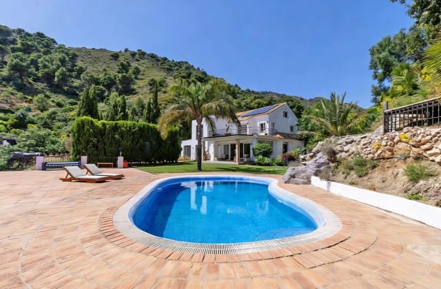 5 chambre Villa/Maison à vendre à Marbella avec piscine - 1 695 000 € (Ref: 9967294)