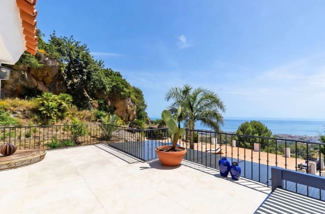 5 chambre Villa/Maison à vendre à Marbella avec piscine - 1 695 000 € (Ref: 9967294)