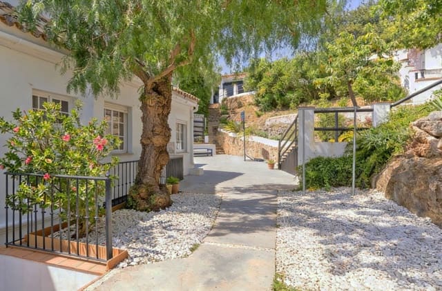 5 chambre Villa/Maison à vendre à Marbella avec piscine - 1 695 000 € (Ref: 9967294)