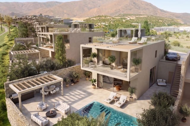 3 Zimmer Villa zu verkaufen in Estepona mit Pool Garage - 1.620.000 € (Ref: 9967296)