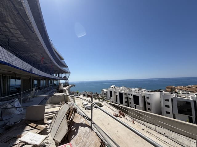 2 soverom Leilighet til salgs i El Higuerón, Fuengirola med svømmebasseng garasje - € 885 000 (Ref: 9967301)