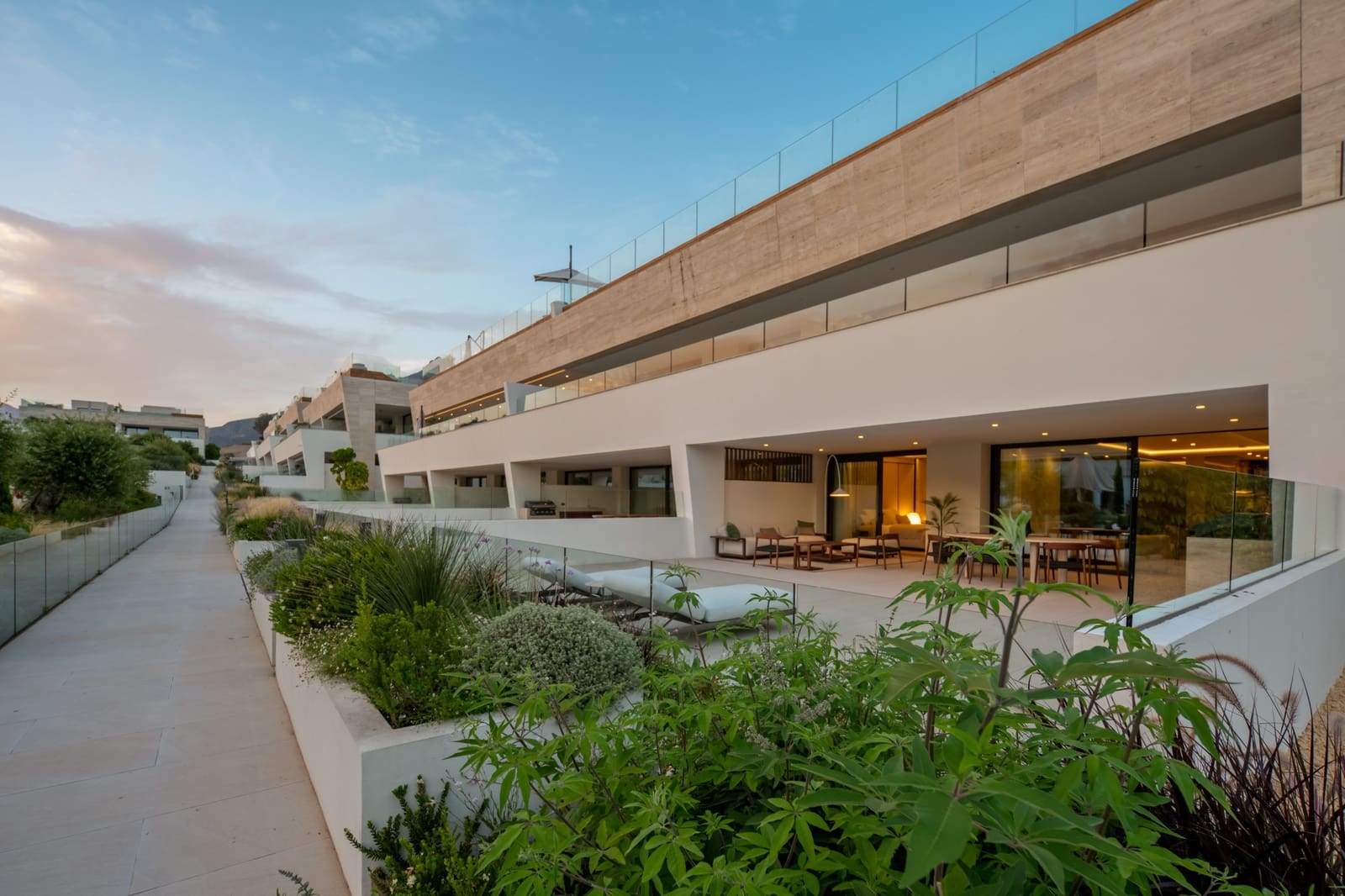 4 bedroom Apartment for sale in Golden Mile with pool garage - € 4,850,000 (Ref: 9967302)