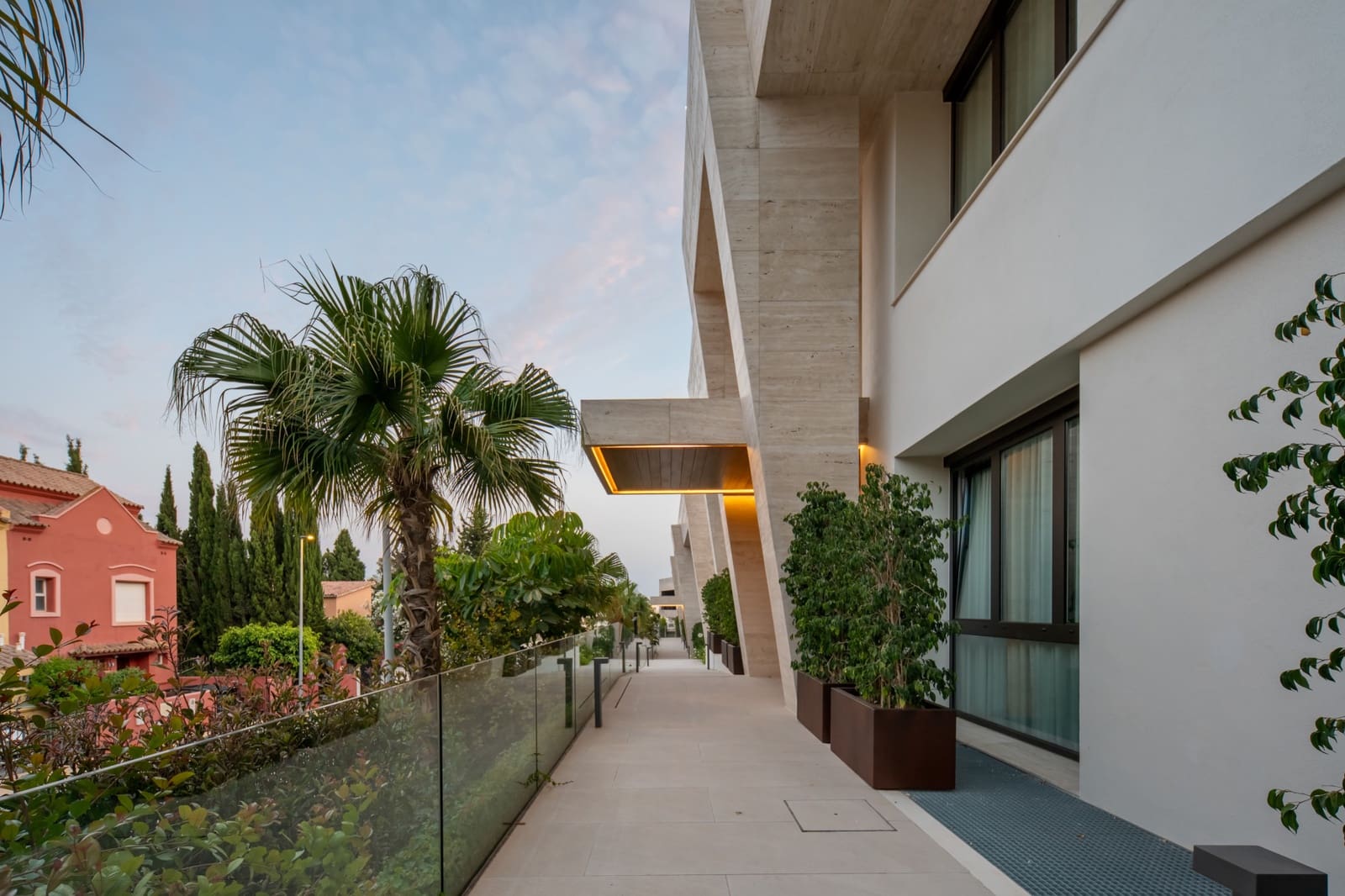 4 bedroom Apartment for sale in Golden Mile with pool garage - € 4,850,000 (Ref: 9967302)